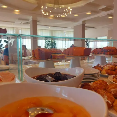 Hotell Miomar Cesenatico