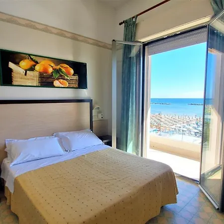 Miomar 3*